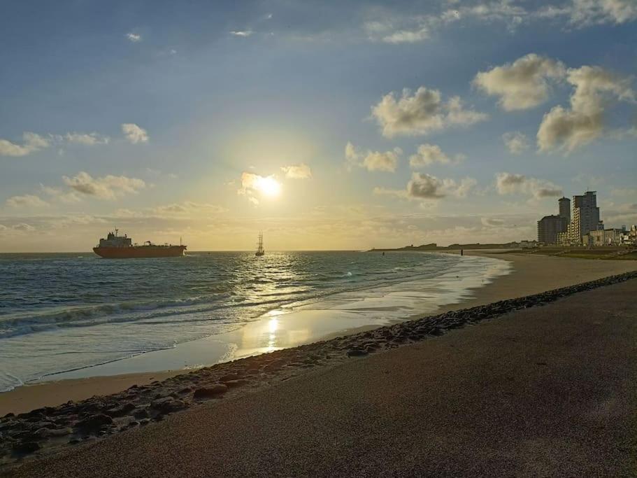 Leuk Appartement 250 Meter Van Strand En Zee! Vlissingen Eksteriør bilde